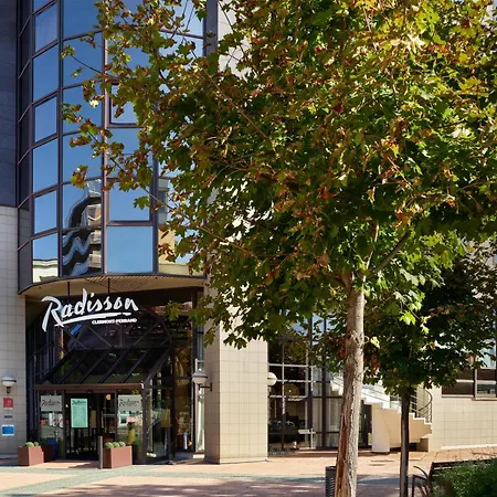 Отель Radisson 4*