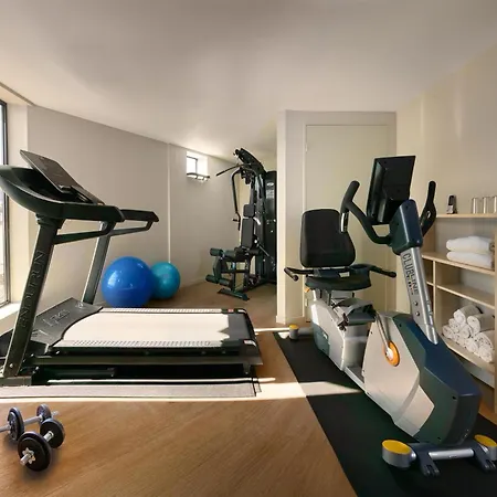 Отель Radisson 4*