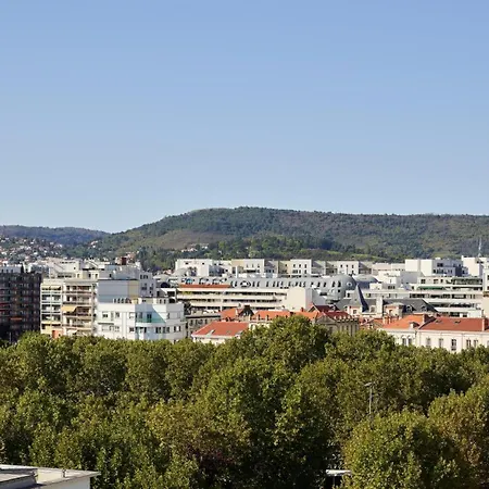 Szálloda Radisson Clermont-Ferrand