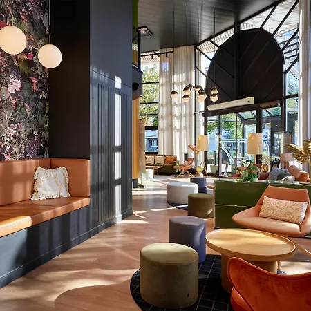 Radisson Hotel 4*